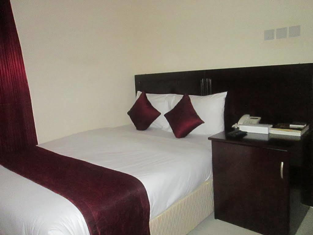 Al Sharq Hotel - Baithans Sharjah Ngoại thất bức ảnh