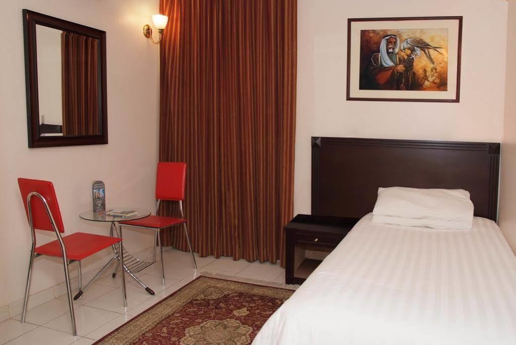 Al Sharq Hotel - Baithans Sharjah Ngoại thất bức ảnh