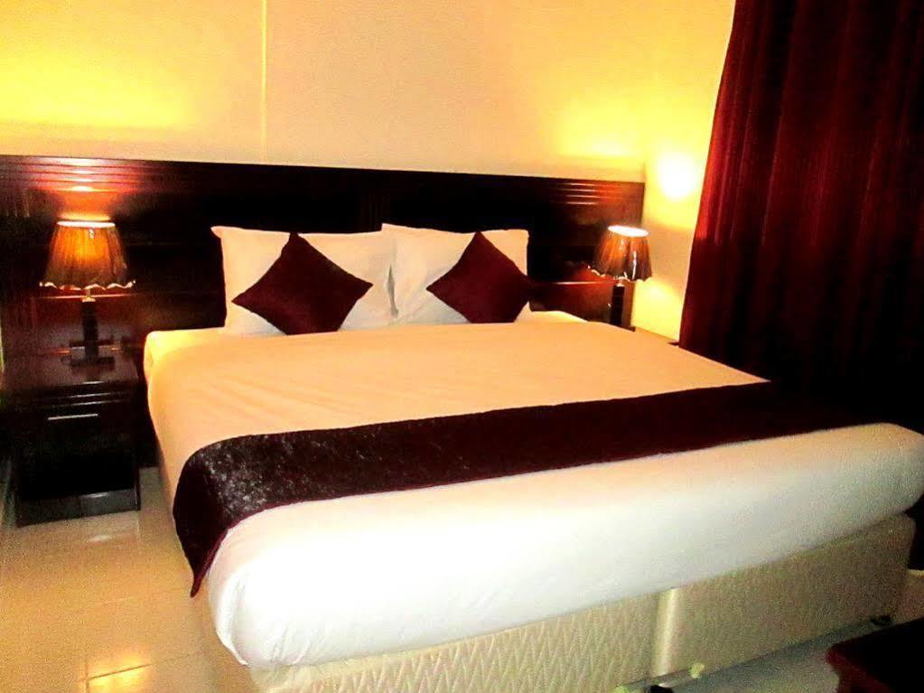 Al Sharq Hotel - Baithans Sharjah Ngoại thất bức ảnh